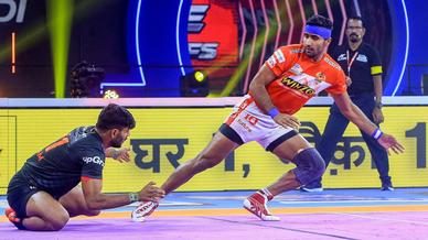 Match 22: GGvMUM | Photo Gallery Match 22: GGvMUM | Photo Gallery