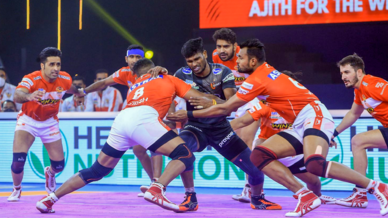 Match 22: GGvMUM | Photo Gallery Match 22: GGvMUM | Photo Gallery