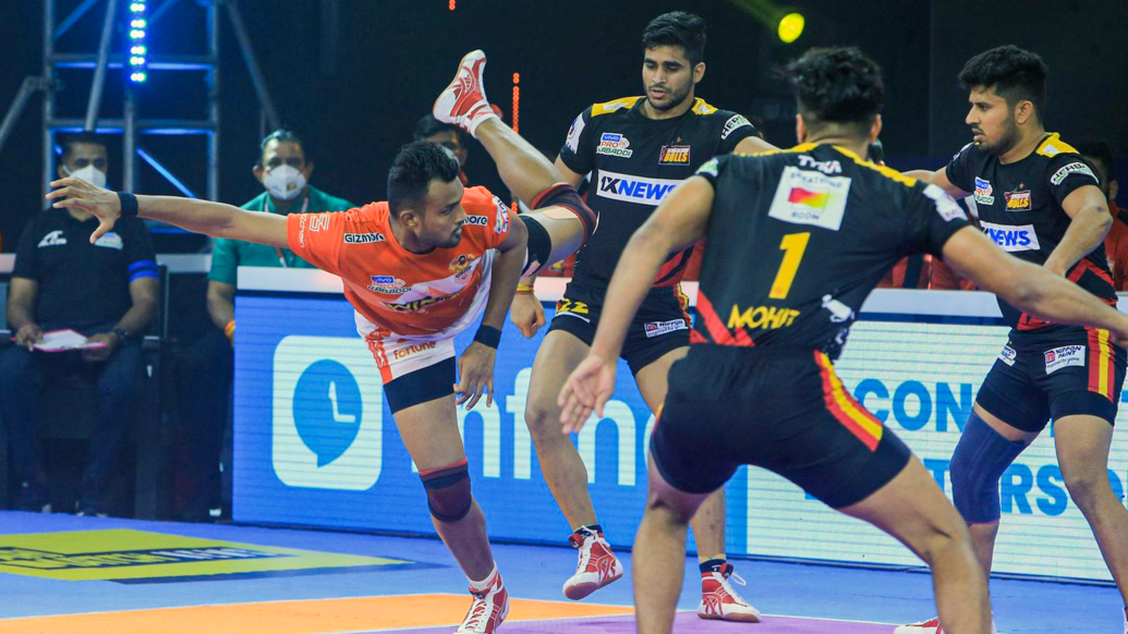 Match 16: BLRvGG | Photo Gallery Match 16: BLRvGG | Photo Gallery