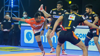Match 16: BLRvGG | Photo Gallery Match 16: BLRvGG | Photo Gallery