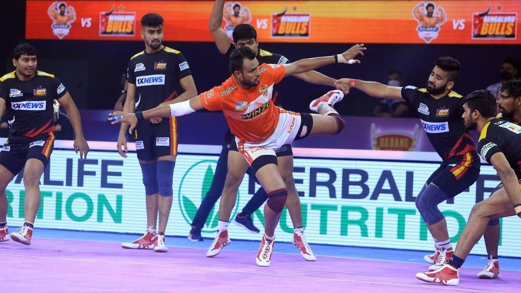 Gujarat Giants go down to Bengaluru Bulls in Pro Kabaddi Season 8 eliminator Gujarat Giants go down to Bengaluru Bulls in Pro Kabaddi Season 8 eliminator