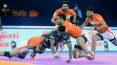 Match 10: GGvMUM | Photo Gallery Match 10: GGvMUM | Photo Gallery