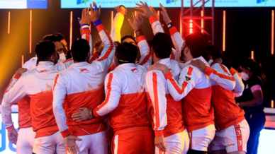 Match 9: GGvBLR | Photo Gallery Match 9: GGvBLR | Photo Gallery