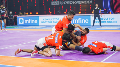 Match 16: BLRvGG | Photo Gallery Match 16: BLRvGG | Photo Gallery