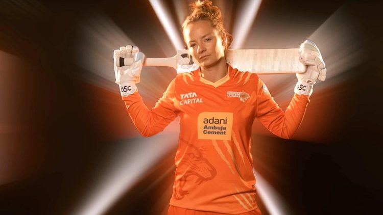 in-new-season-new-jersey-giant-pride.Click to read full article.