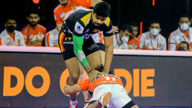 Match 16: BLRvGG | Photo Gallery Match 16: BLRvGG | Photo Gallery