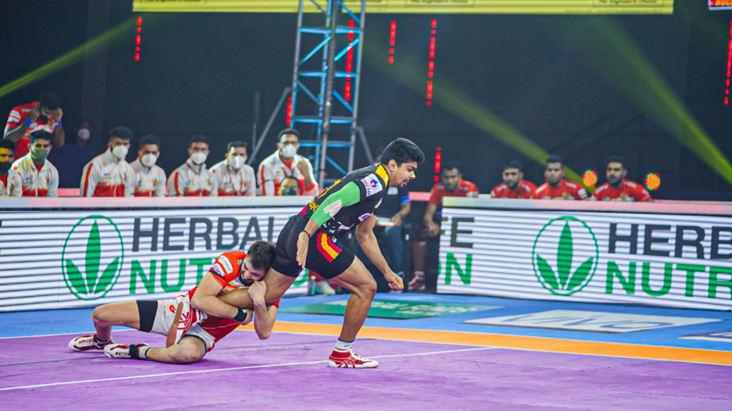 Match 16: BLRvGG | Photo Gallery Match 16: BLRvGG | Photo Gallery